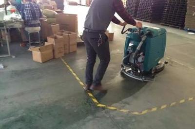 智能掃地機 現(xiàn)代家庭的清潔助手