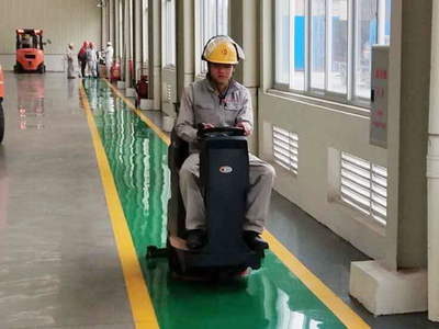 環氧地坪臟了怎么辦？用美高洗地機來輕松清洗干凈